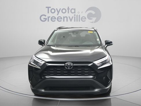 Used 2025 Toyota RAV4 XLE image 21