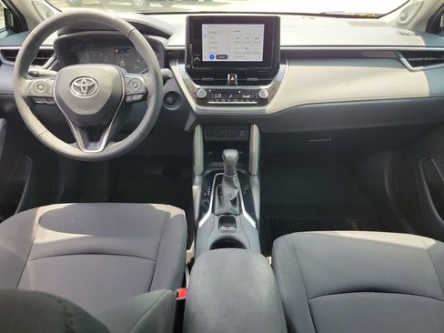 Used 2024 Toyota Corolla Cross LE w/ Moonroof Package FWD image 12