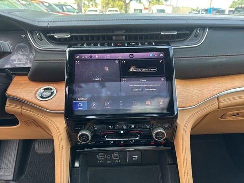 Used 2021 Jeep Grand Cherokee L Summit AWD/4WD image 27
