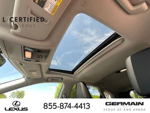 Used 2022 Lexus RX 450h AWD w/ Premium Package image 21