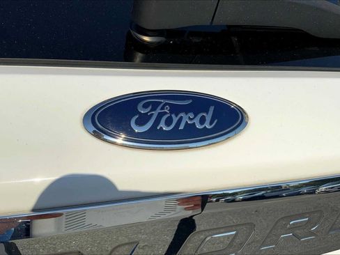 Used 2020 Ford Explorer XLT RWD image 29