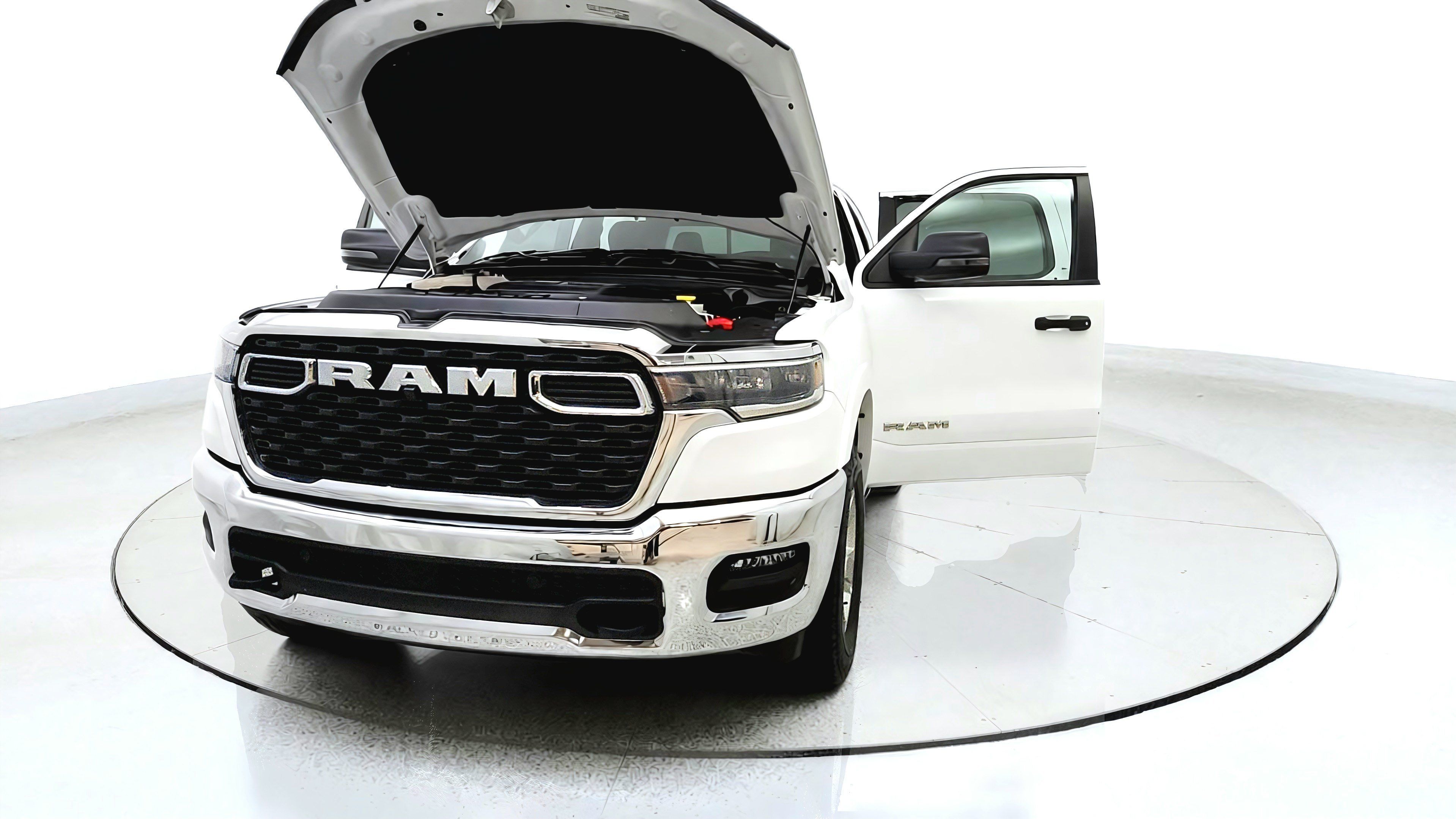 Used 2025 RAM 1500 Big Horn AWD/4WD image 10