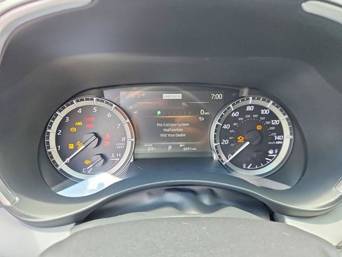 Used 2026 Toyota Highlander XLE AWD/4WD image 8