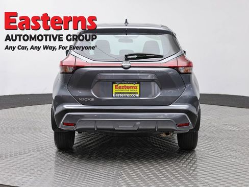 Used 2024 Nissan Kicks S FWD image 6