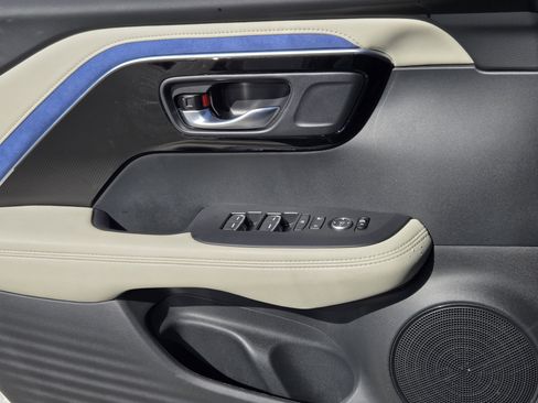 Certified 2025 Acura ADX A-Spec image 29