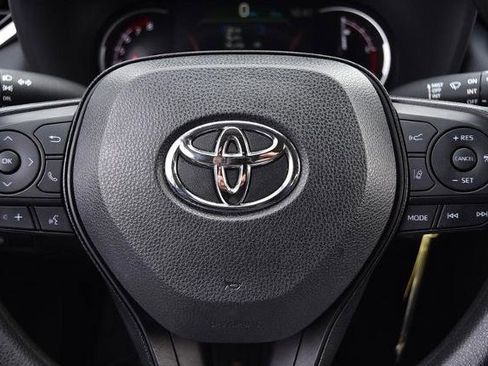 Used 2024 Toyota RAV4 LE image 17