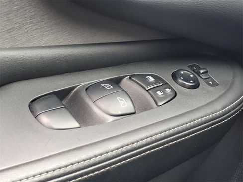 Used 2024 Nissan Murano SV image 30