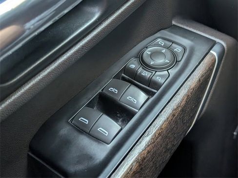 Used 2020 GMC Sierra 3500 Denali w/ Denali Ultimate Package image 23