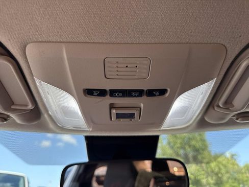Used 2021 Toyota Corolla LE FWD image 41