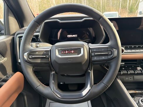 New 2026 GMC Canyon AT4 w/ Technology Plus Package AWD/4WD image 17