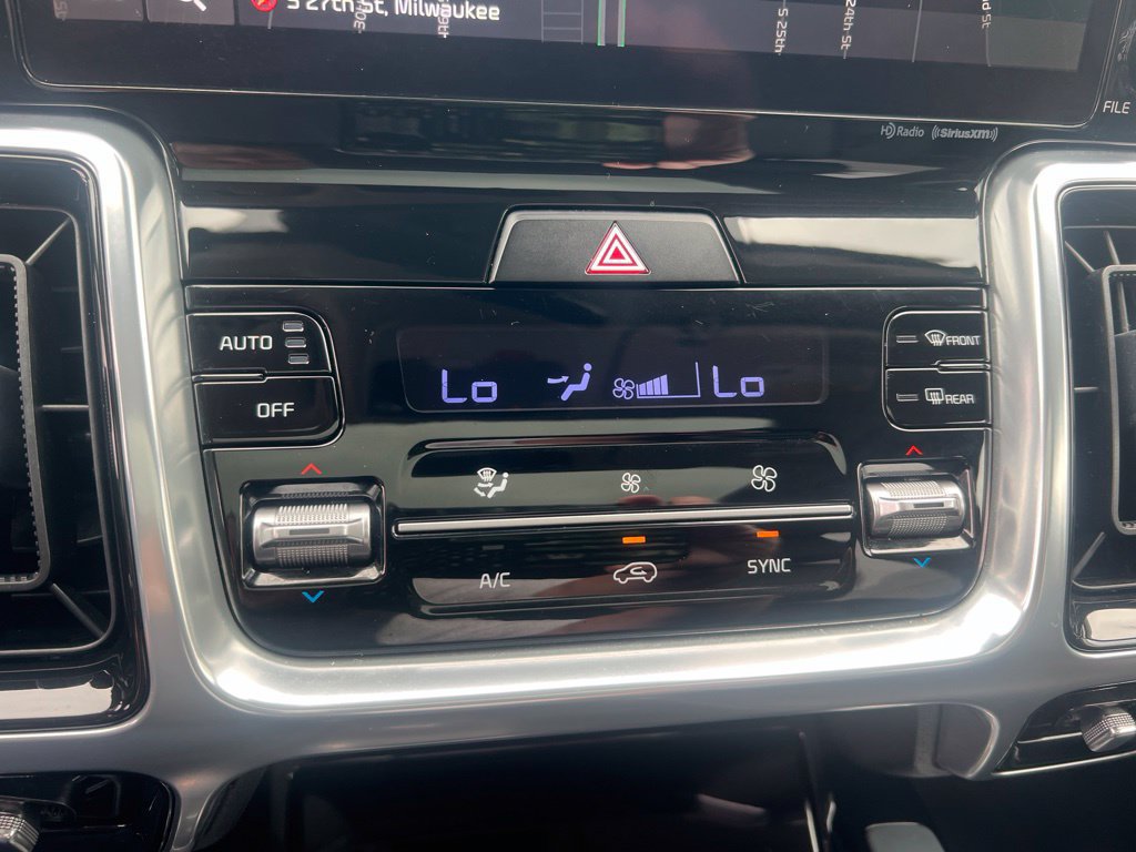 Certified 2023 Kia Sorento SX AWD/4WD image 52