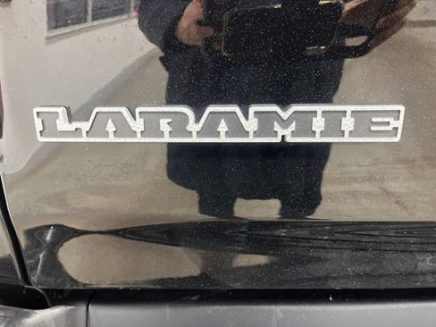 Used 2019 RAM 1500 Laramie image 7