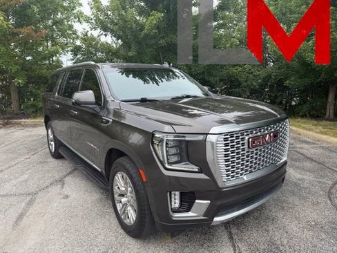 Used 2021 GMC Yukon XL Denali RWD image 1