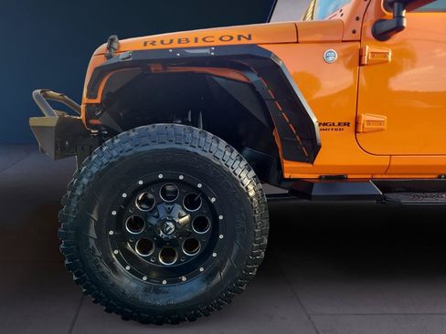 Used 2013 Jeep Wrangler Unlimited Rubicon w/ Connectivity Group AWD/4WD image 8