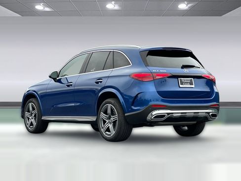 Certified 2023 Mercedes-Benz GLC 300 image 3