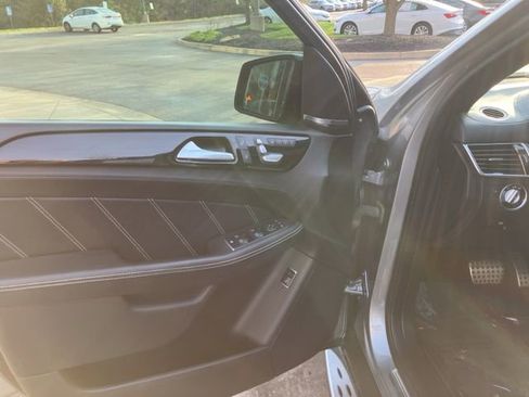 Used 2016 Mercedes-Benz GLE 63 AMG 4MATIC image 9