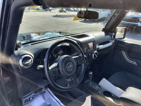 Used 2013 Jeep Wrangler Sahara w/ Dual Top Group image 10