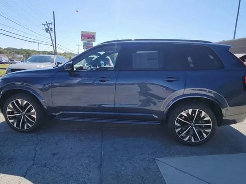 New 2026 Volvo XC90 B6 Ultra w/ Lounge Package image 9
