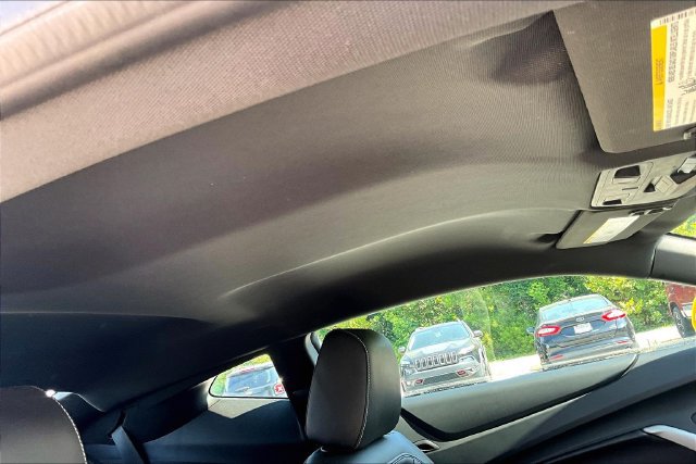 Used 2018 Chevrolet Camaro LT RWD image 19