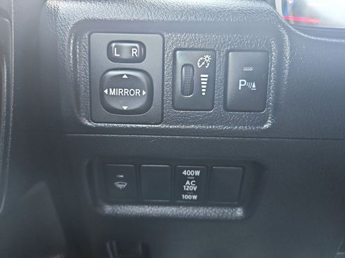 Used 2019 Toyota 4Runner SR5 image 18