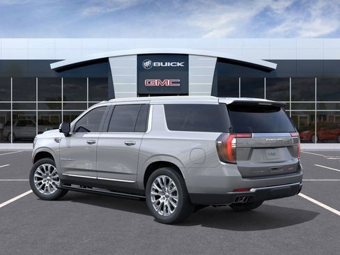 New 2026 GMC Yukon XL Denali w/ Sun & Power Step Package AWD/4WD image 3