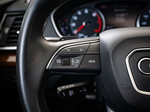 Used 2023 Audi Q5 2.0T Premium w/ Convenience Package image 24