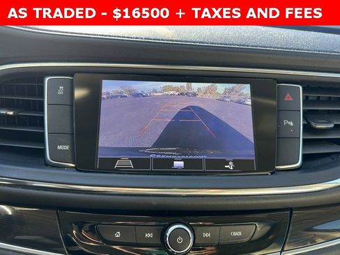 Used 2021 Buick Enclave Essence w/ Sport Touring Edition image 25