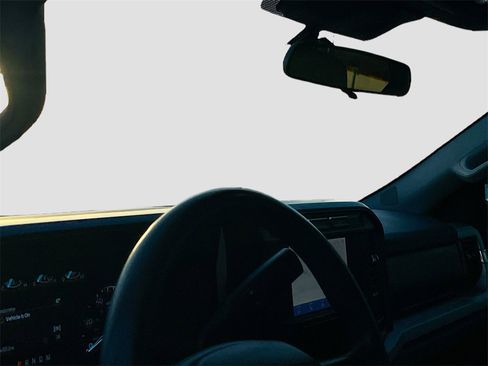 Used 2024 Ford F350 XLT image 9