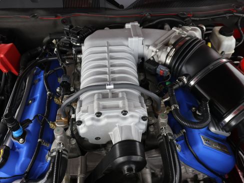 Used 2011 Ford Mustang Shelby GT500 RWD image 16
