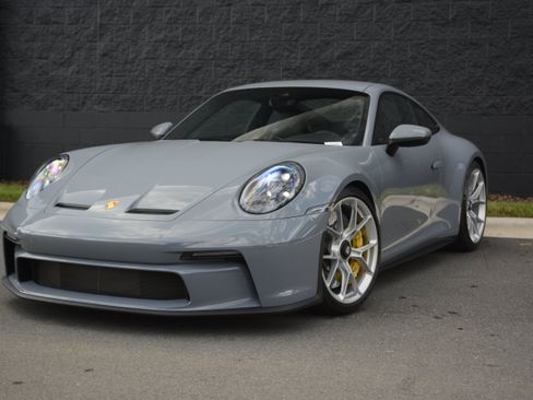 Certified 2023 Porsche 911 GT3 RWD image 37