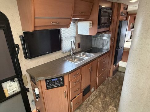 Used 2013 Mercedes-Benz Sprinter 3500 image 17