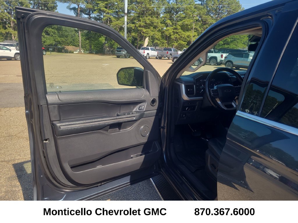 Used 2023 Ford Expedition Max XLT AWD/4WD image 13