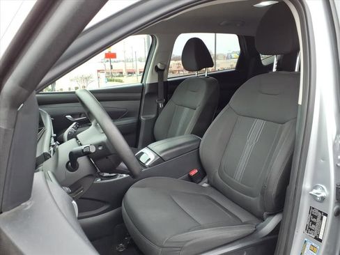 Certified 2025 Hyundai Tucson SEL image 3