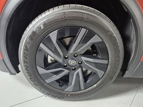 New 2026 Toyota C-HR AWD/4WD image 10