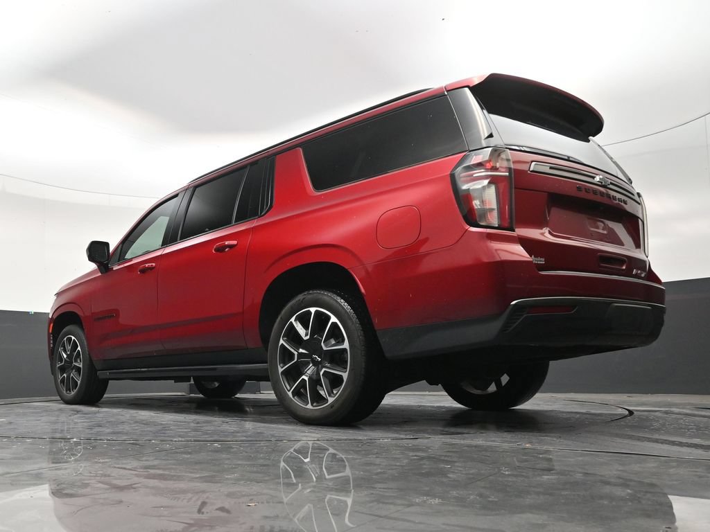 Used 2021 Chevrolet Suburban RST AWD/4WD image 21