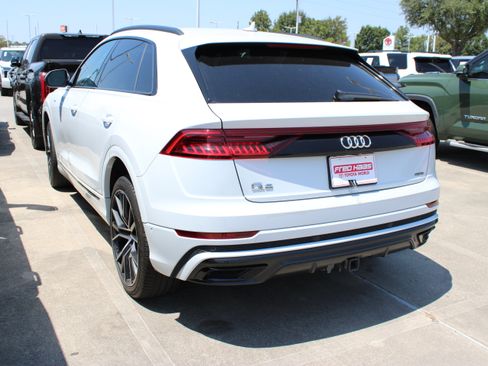 Used 2019 Audi Q8 Premium Plus w/ Premium Plus AWD/4WD image 6