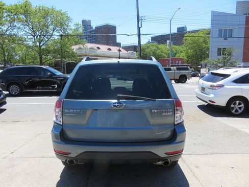 Used 2012 Subaru Forester 2.5X Limited AWD/4WD image 8
