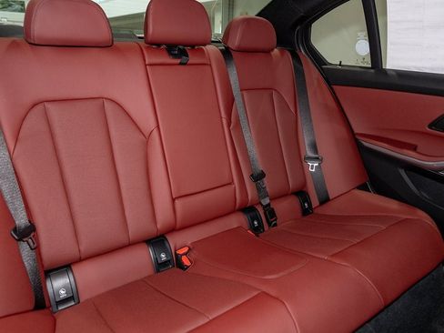 Used 2026 BMW 330i xDrive Sedan w/ M Sport Package image 34