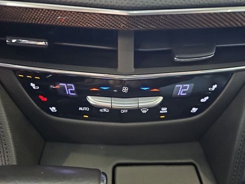 Used 2018 Cadillac CT6 Luxury image 24