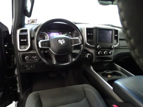 Used 2019 RAM 1500 Big Horn AWD/4WD image 5