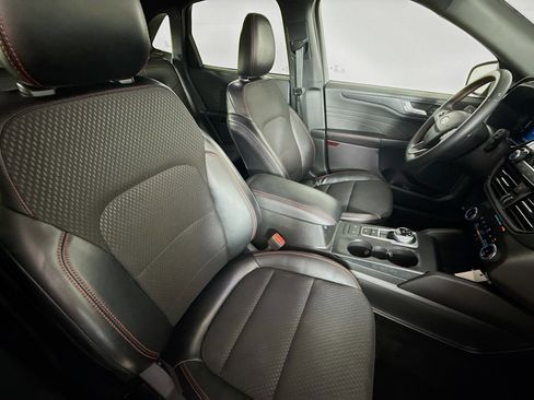Used 2025 Ford Escape ST-Line image 33