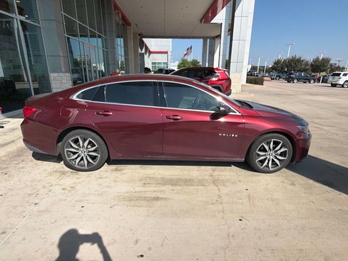 Used 2016 Chevrolet Malibu LT FWD image 10