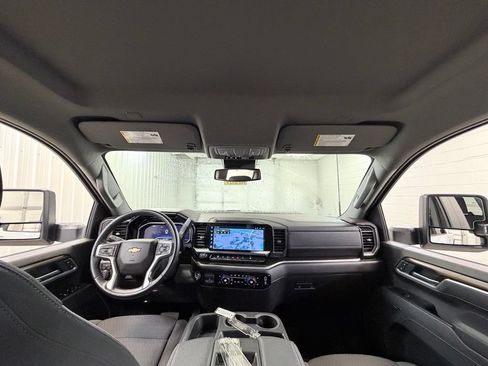 Used 2025 Chevrolet Silverado 3500 LT w/ Safety Package AWD/4WD image 25