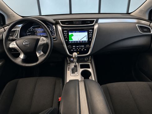 Used 2018 Nissan Murano SV w/ Premium Package AWD/4WD image 8