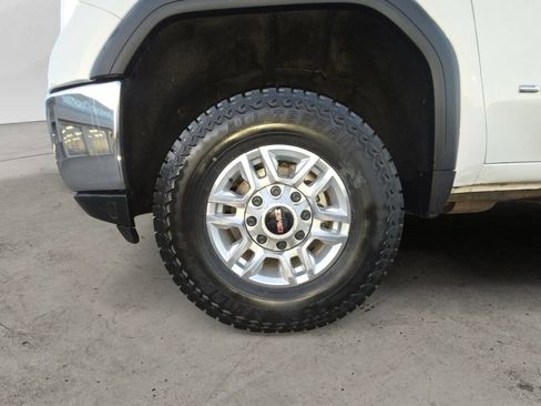 Used 2021 GMC Sierra 2500 4x4 Crew Cab w/ Convenience Package image 14