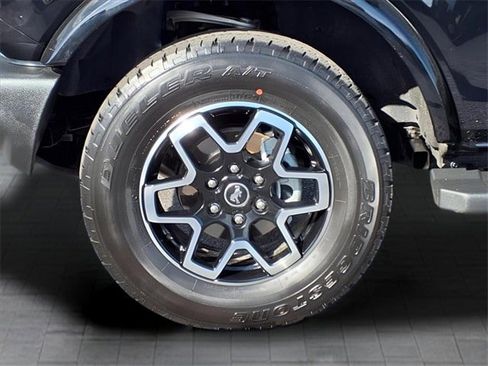 Certified 2024 Ford Bronco Outer Banks image 9