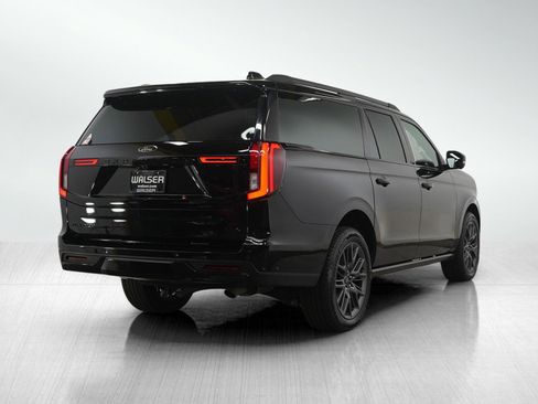 Used 2025 Ford Expedition Max Platinum w/ Stealth Performance Package AWD/4WD image 5