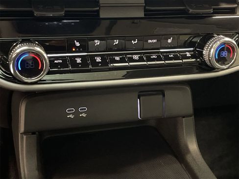 Certified 2025 Honda Prologue Touring image 33