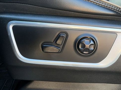 Used 2020 RAM 1500 Laramie AWD/4WD image 28