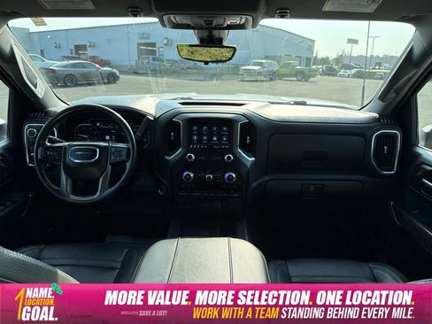 Used 2023 GMC Sierra 3500 Denali w/ Technology Package AWD/4WD image 15